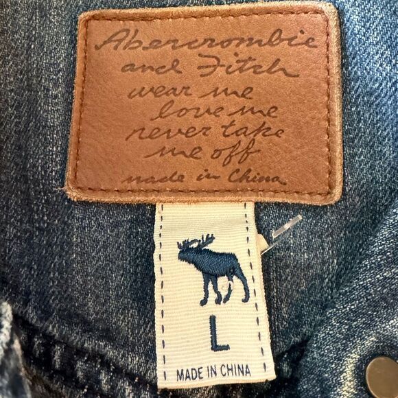 Abercrombie & Fitch Women’s Distressed Classic Button Front Denim Jacket Large - Picture 10 of 15
